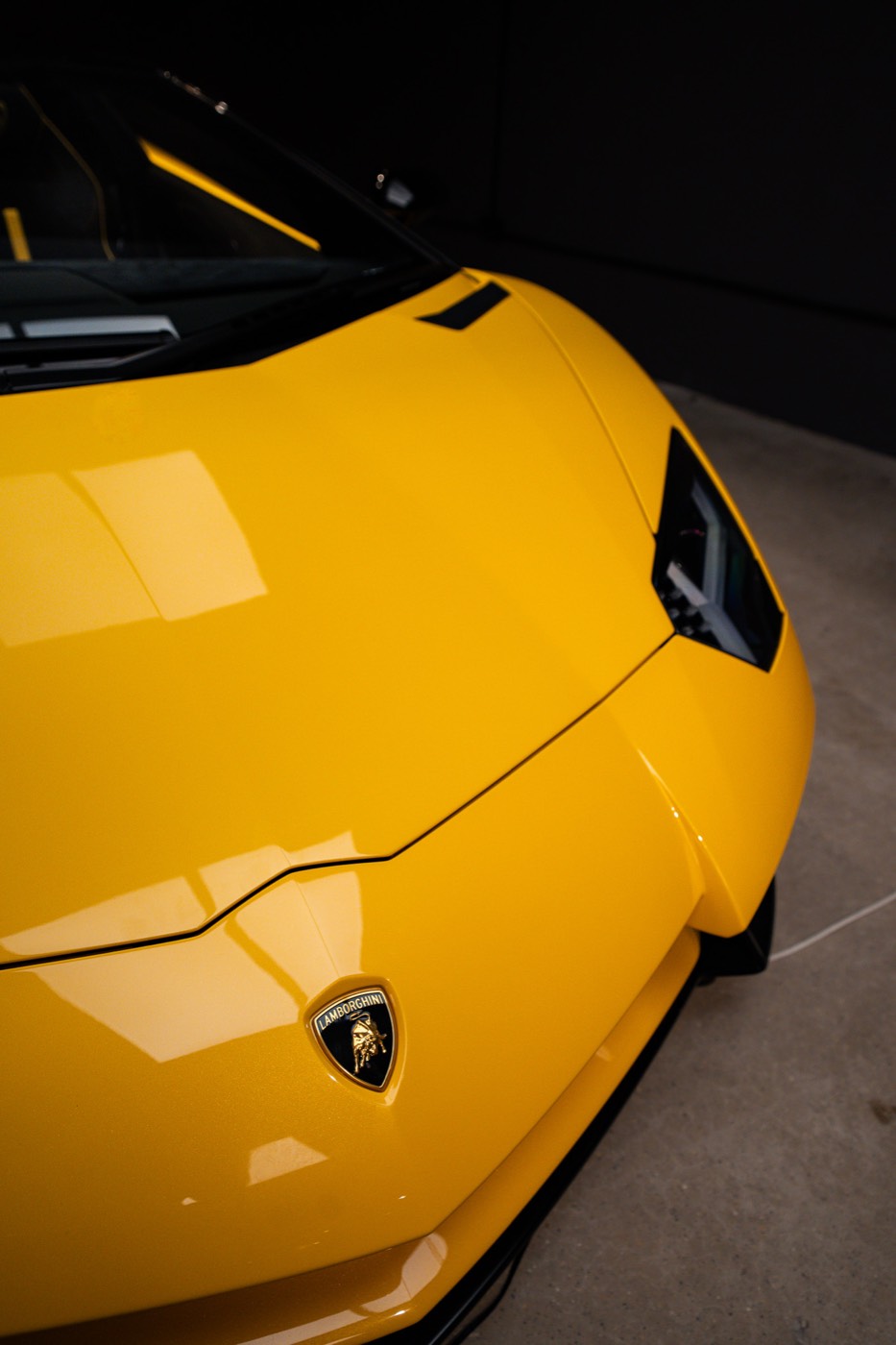 Lamborghini Aventador SVJ front wheel and yellow brake caliper